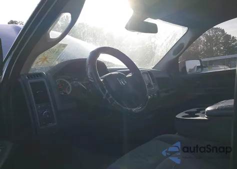 2014 Ram 1500 Express z USA, uszkodzony, nr VIN 1C6RR6KT4ES391681